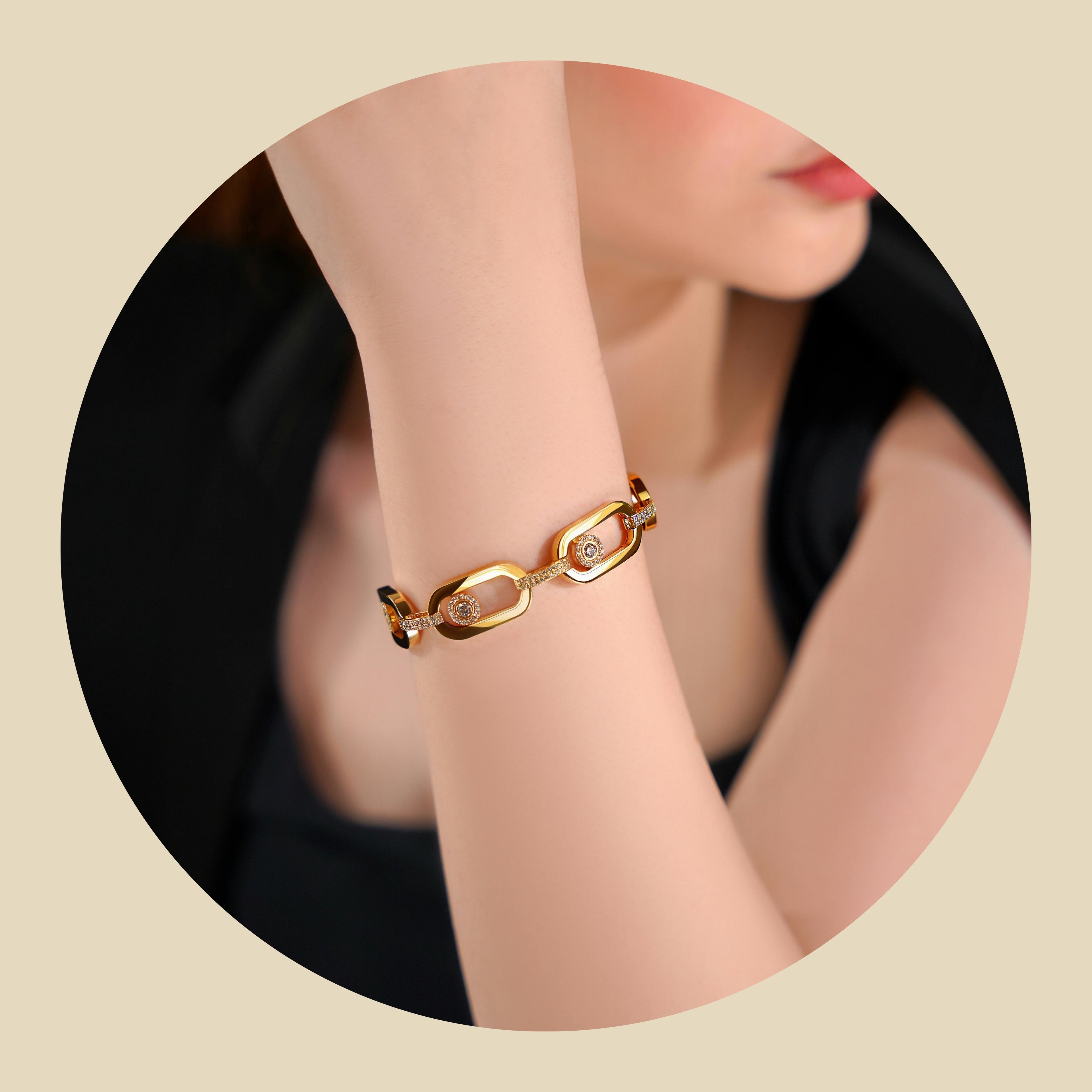 Bracelet