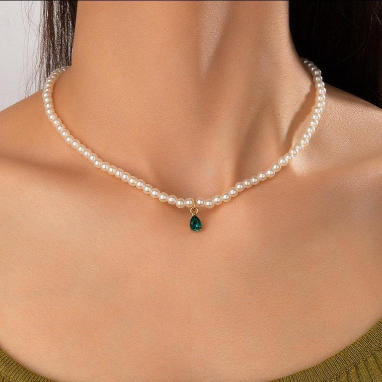 Pearl rhinestone pendant