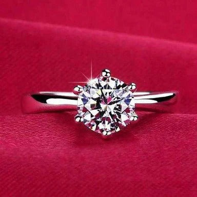 Claws Solitaire Ring