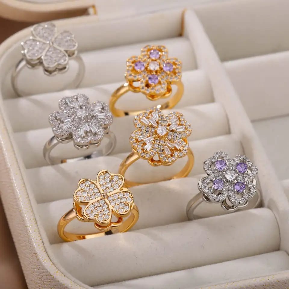 Leaf Clover Rotating Anxiety Ring