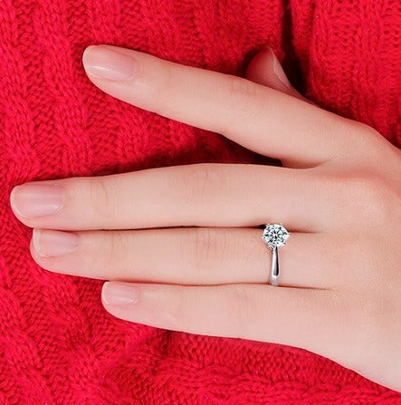Claws Solitaire Ring